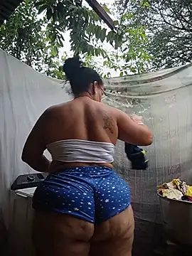 Pokazy przed kamerką – tugordita-hot