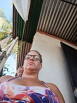 Pokazy przed kamerką – tugordita-hot