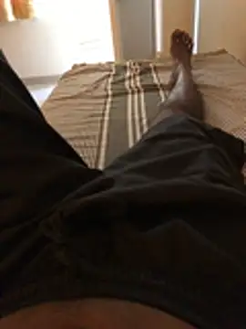 ranga-1984: διαδικτυακό σόου στην κάμερα