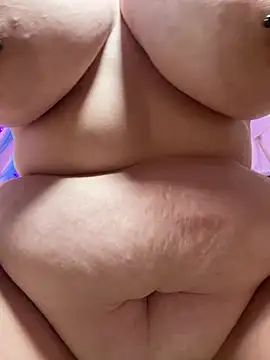 KawaiiKiki_247 webkamerás műsora