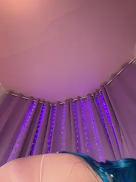 KawaiiKiki_247 Show in webcam