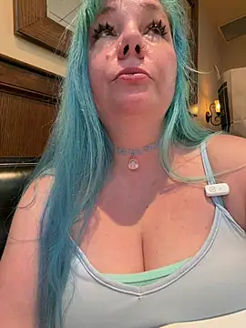 KawaiiKiki_247 Show in webcam