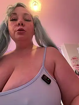 Pokazy przed kamerką – KawaiiKiki_247