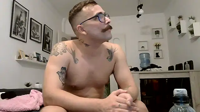 yanick931 Webcamshow