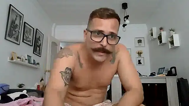 yanick931 Webcamshow