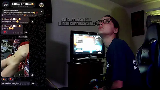 urfavgamergurl's Webcam Show