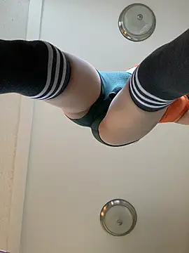 aliciahebixxx XXX чат на живо
