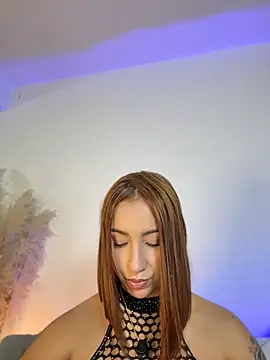 Yelena_Miller1: онлайн-секс-чат