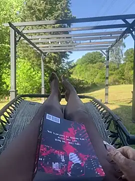 UriUniverse69 – webcam-show