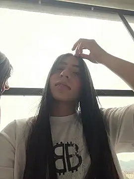 Pokazy przed kamerką – sylphiee_