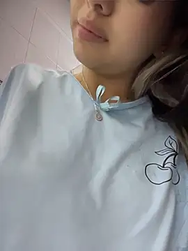 LolliePopsXXX Show in webcam