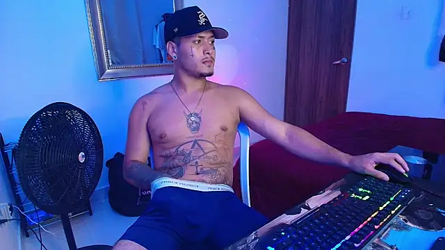 Crow_boss77 webcam show