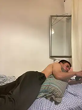borisito777: διαδικτυακό σόου στην κάμερα