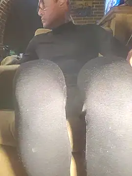 Guskiss 网络视讯表演