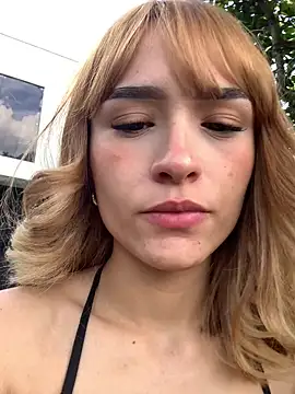 Pokazy przed kamerką – valery_cam0