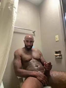 QHefner52 Show in webcam