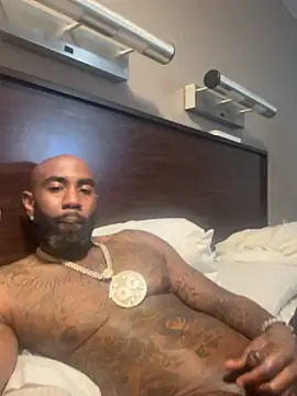 QHefner52 webcam show