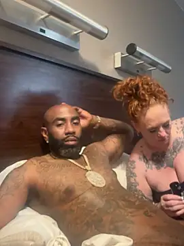 QHefner52 Show in webcam