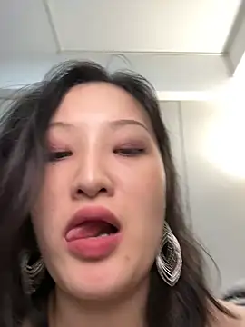 mimiss02 Show Webcam