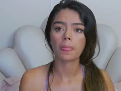 AnnieDesire's Live XXX Chat