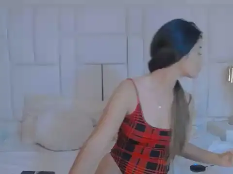 AnnieDesire XXX чат на живо