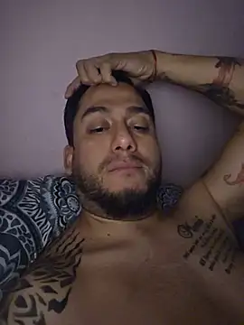 Show de Omar90sala na webcam