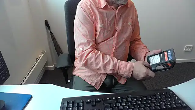 Pertunjukan Kamera Web Buggemann