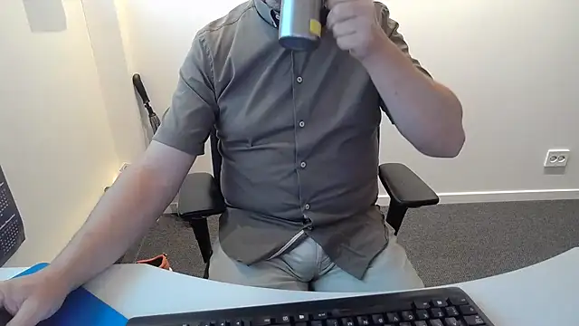 عرض كام Buggemann