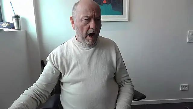 Show modela Buggemann na web-kameri