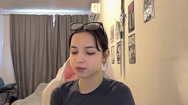 KateMiragee's Live XXX Chat