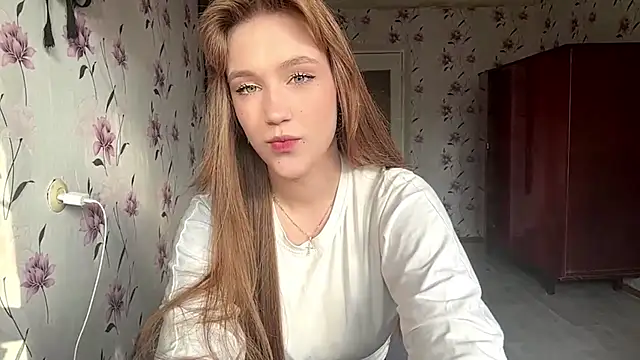 Show modela AnnaWasp na web-kameri