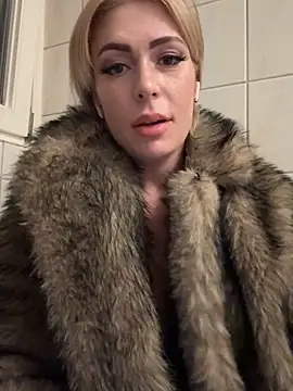 SelinaGalinsky6 Live XXX Chat