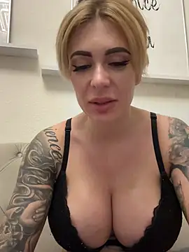 SelinaGalinsky6 Webcam-Show