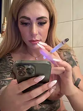 SelinaGalinsky6 Show in webcam