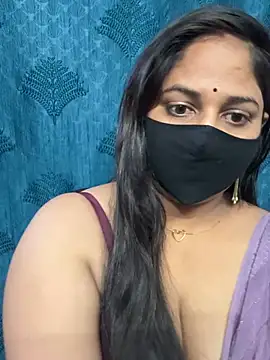 Hot_Girl_Aishwariyaのウェブカメラショー