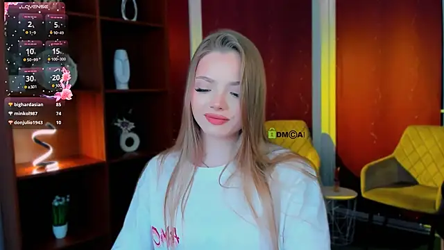 Chat +18 de maddy_moah ao vivo