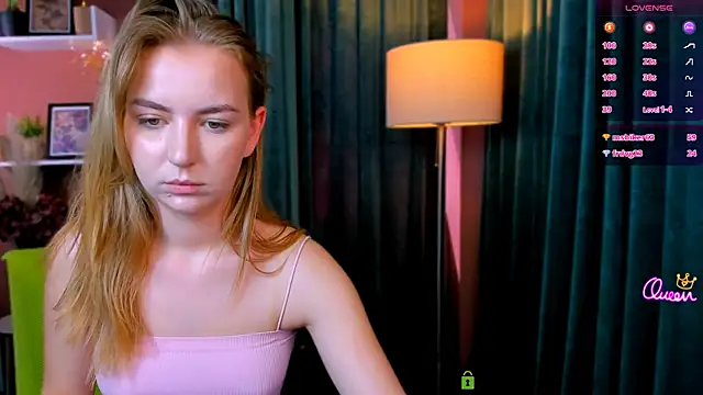 Chat +18 de maddy_moah ao vivo