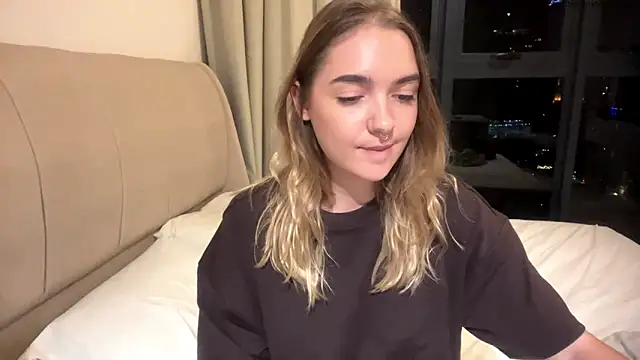 Chat soba uživo modela RoxyWet