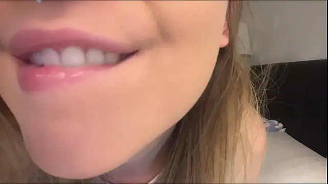 XXX chat uživo modela RoxyWet