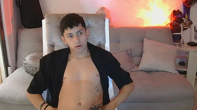 Kei_23 Show Webcam