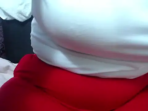 pervertt_sussy 现场XXX聊天