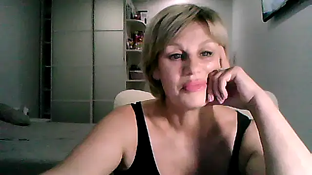 Show de TatkaYang na webcam