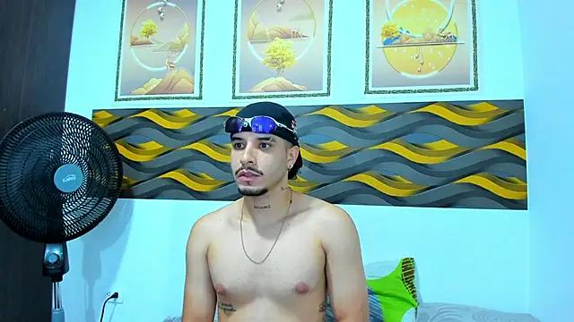 Leon_Hotx – Kamerová šou