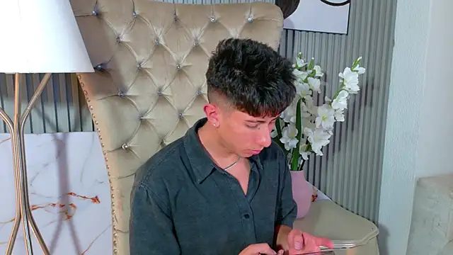 AndyJustgame_'s Webcam Show