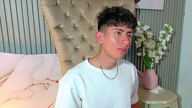 AndyJustgame_ Chat XXX in diretta