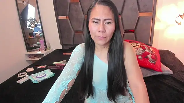 Chat +18 de Keyla_Brunette_ ao vivo