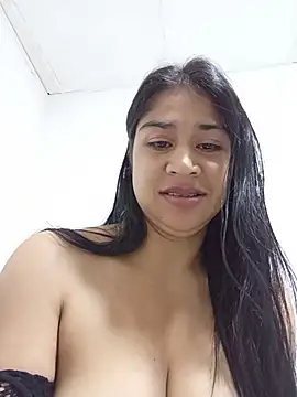 Chat XXX en directo de LexyJohnnes_