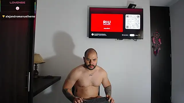 Hershell_XXL 在線直播表演