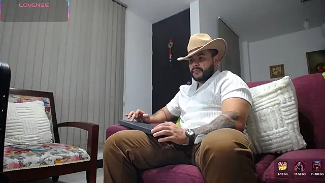 XXX chat uživo modela Hershell_XXL