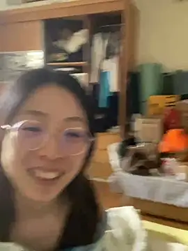 Lucky_guoguo1n Live chat-huone